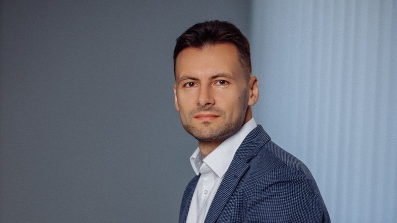 Борис Этин_горизонталь.jpg