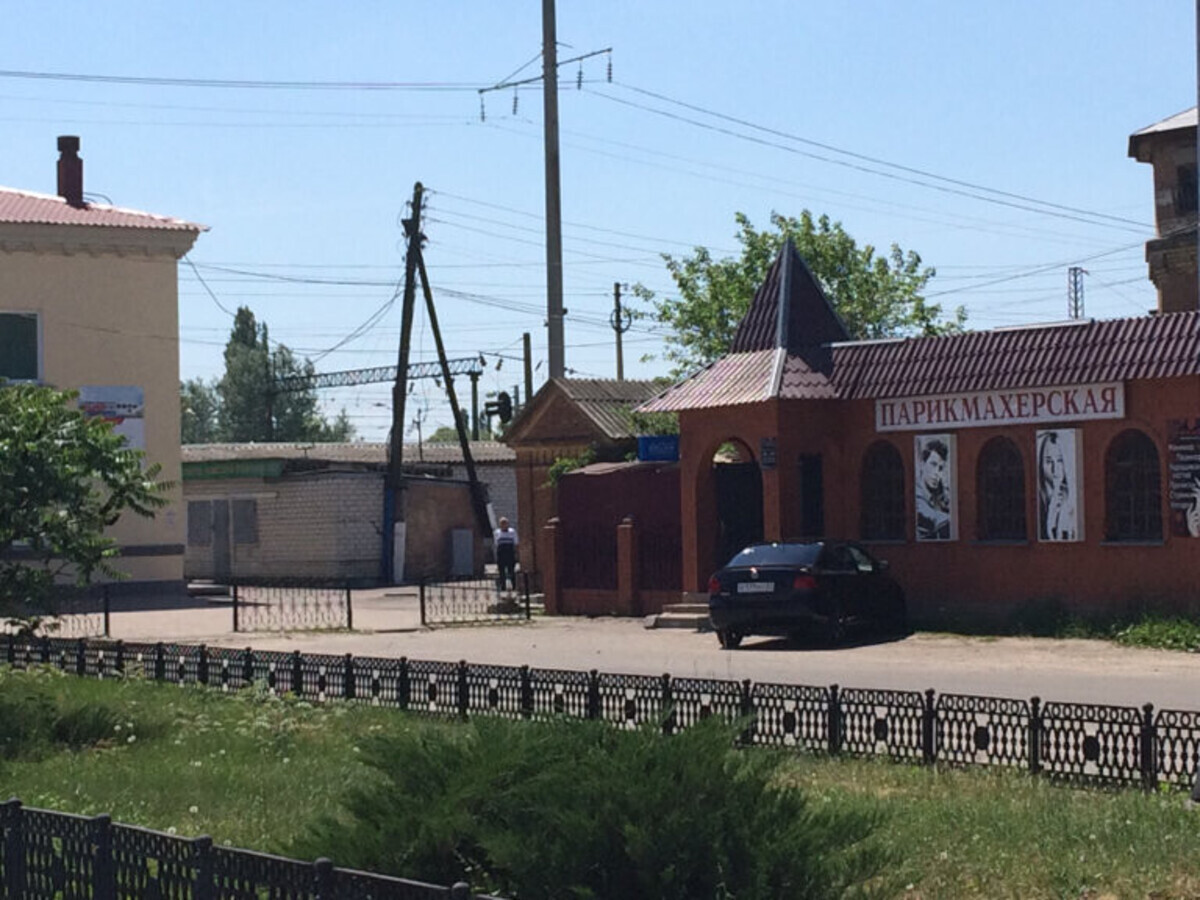 Где в валуйках можно. Валуйки Привокзальная площадь. Валуйки Вокзальная площадь. Город Валуйки ул Привокзальная. Белгородская область Валуйки Привокзальная площадь 1 вокзал Валуйки.