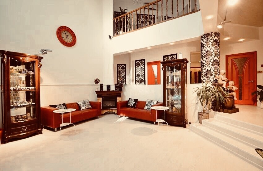Вип сан студио ростов. Vip sun studio. Солярий интерьер. Солярий style tecnosole. Vip студия загара.