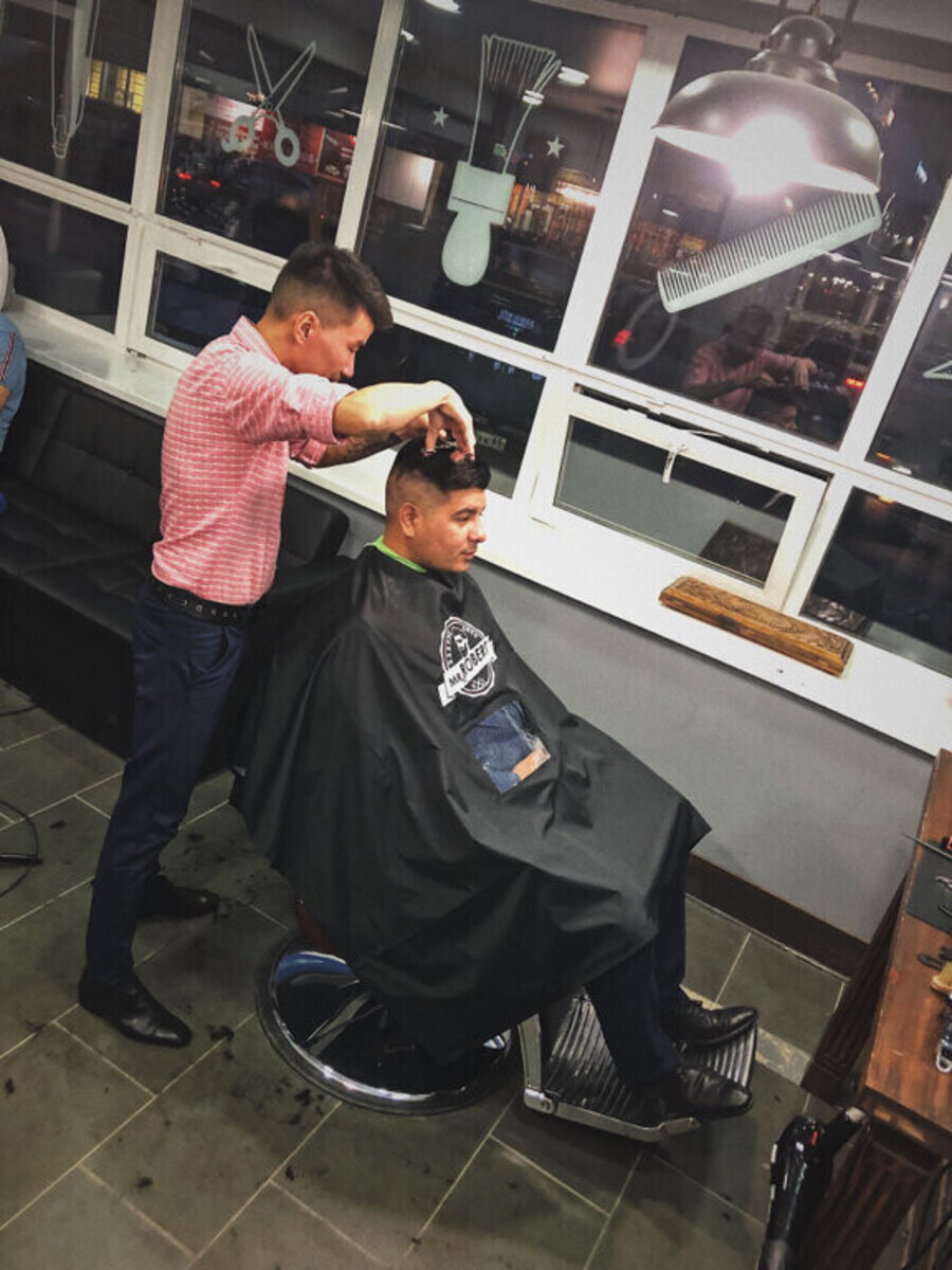 Салон красоты Золотые ножницы, ул. Им Космонавта Поповича, д.102, г ...