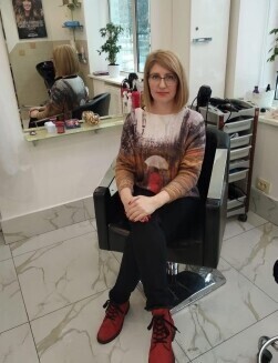 салон красоты - Краснодар - Рабочая зона парикмахеров
