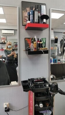 Салон красоты  - Сочи - Рабочая зона парикмахеров