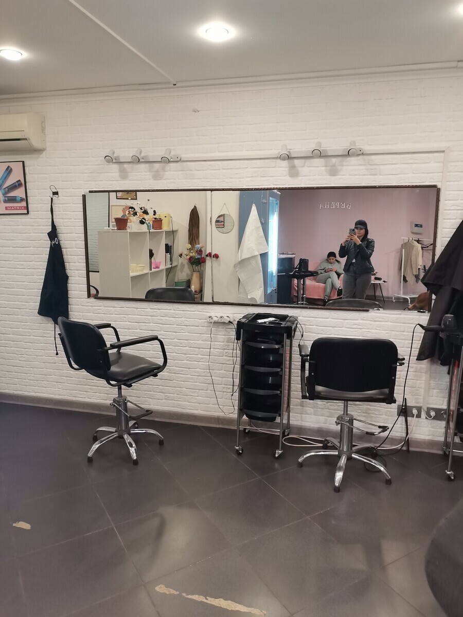 Парикмахерская - Тольятти - Рабочая зона парикмахеров