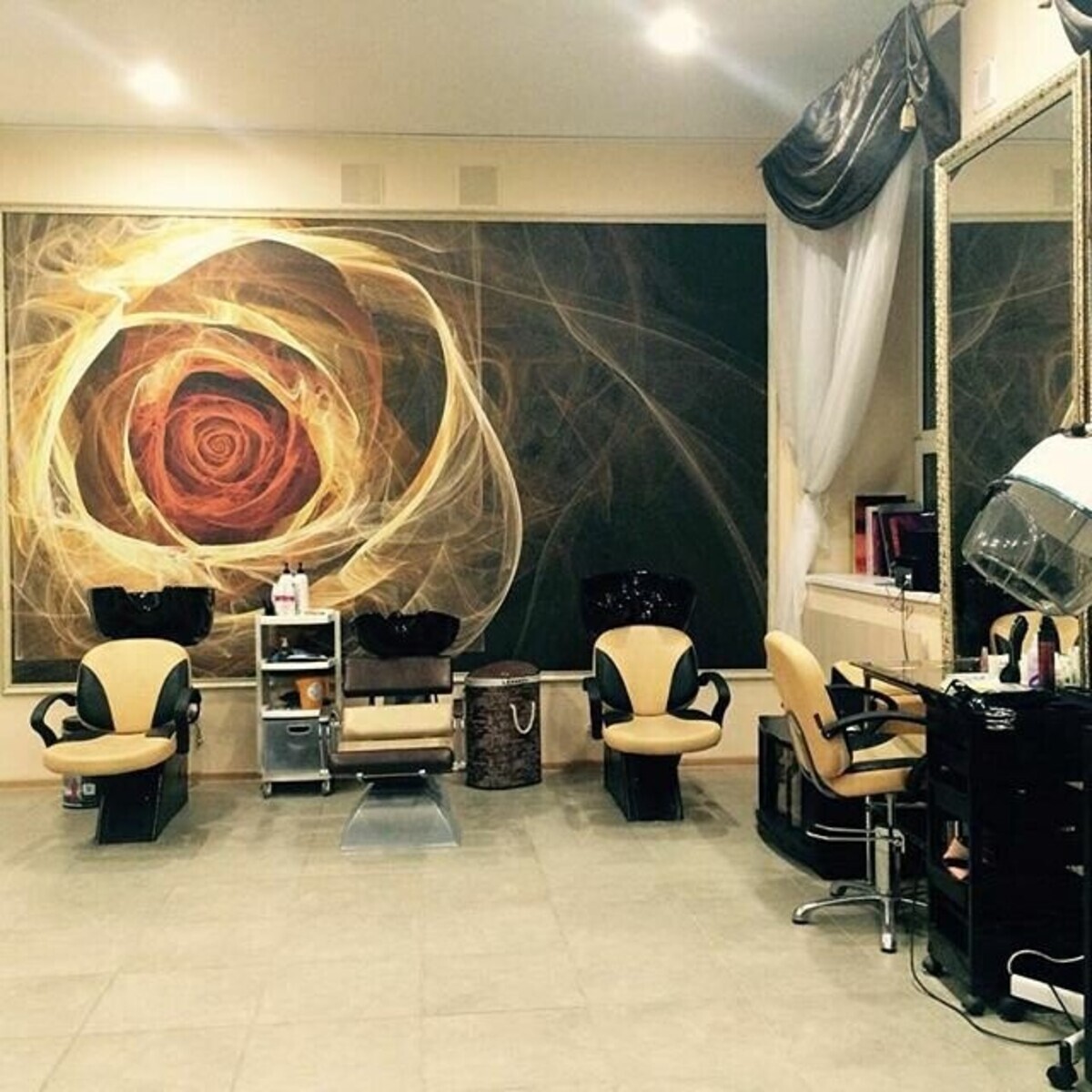 La Beaute - Волгоград - Рабочая зона парикмахеров