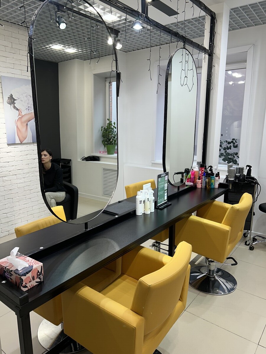 Яркая - Иркутск - Рабочая зона парикмахеров